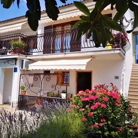 Rita Oliva Apartment *