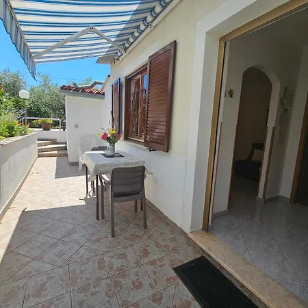 Rita Oliva Apartmán *